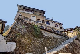 Kanha Palace by OYO Rooms