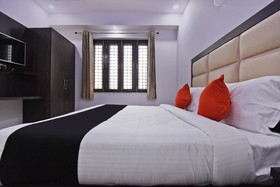 FabHotel Mayank Residency
