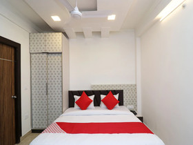 OYO 15432 Flagship Hotel The Nest