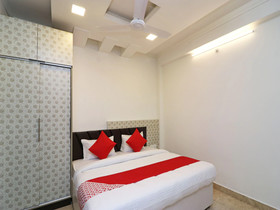 OYO 15432 Flagship Hotel The Nest