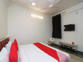 OYO 15432 Flagship Hotel The Nest
