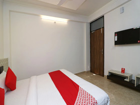 OYO 15432 Flagship Hotel The Nest
