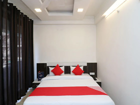 OYO 15432 Flagship Hotel The Nest