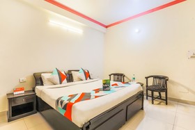 OYO 9963 Hotel Raja Palace by FabExpress
