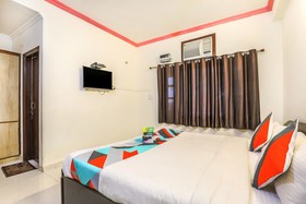 OYO 9963 Hotel Raja Palace by FabExpress