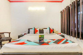 OYO 9963 Hotel Raja Palace by FabExpress