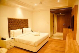 Sapphire Sky Hotel