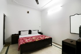 SPOT ON 46687 Hotel Prabhu