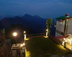 Veenu's Cottage
