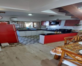 Veenu's Cottage