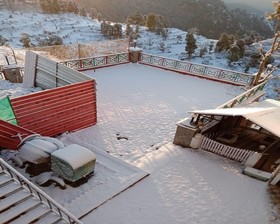 Veenu's Cottage