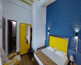 Veenu's Cottage