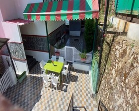 Veenu's Cottage