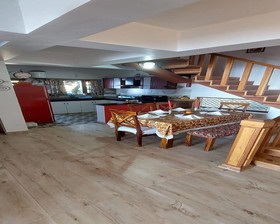 Veenu's Cottage