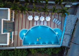 V One Hotel - The Competent Palace