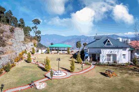 ama Stays & Trails Barefoot Bungalow, Dhanaulti