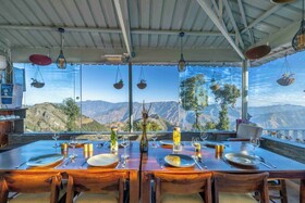 ama Stays & Trails Barefoot Bungalow, Dhanaulti