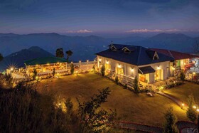 ama Stays & Trails Barefoot Bungalow, Dhanaulti