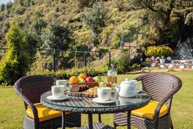 ama Stays & Trails Barefoot Bungalow, Dhanaulti