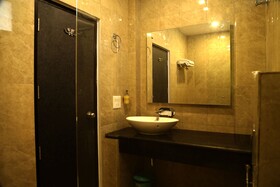 Haut Monde Hill Stream Resort and Spa