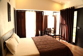 Haut Monde Hill Stream Resort and Spa