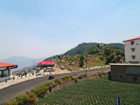 Hotel Himalaya View by OYO Rooms