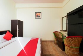 Silver Dew Resorts by OYO Rooms