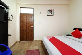 Silver Dew Resorts by OYO Rooms
