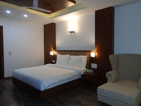 Himalayan Splendour Resort