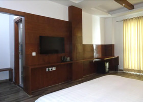 Himalayan Splendour Resort