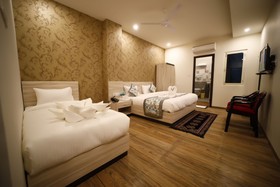 Alankar Hotel
