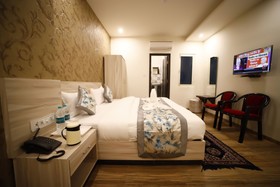 Alankar Hotel