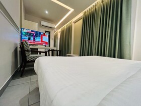 Five Elements Hotels - Goldleaf Haldwani