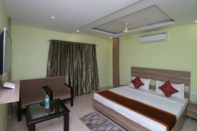 Green Valley By OYO Rooms