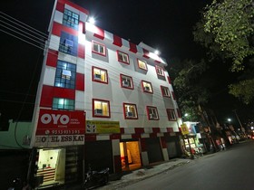 Hotel Ess Kay