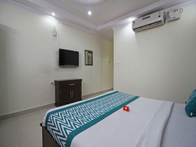 Hotel Ess Kay