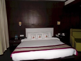 Hotel Saurabh Candy By Peppermint