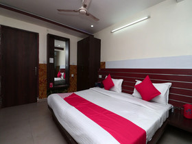 Jatin Hotel By OYO Rooms