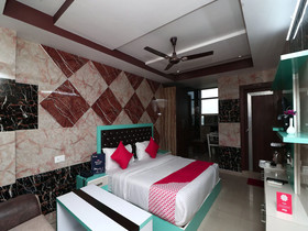 Jatin Hotel By OYO Rooms