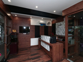 Jatin Hotel By OYO Rooms