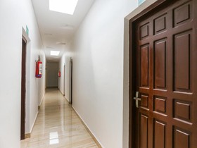 Pradeep Hostel by OYO Rooms