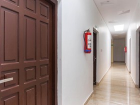 Pradeep Hostel by OYO Rooms