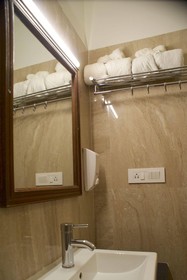 Alpana Hotel