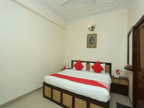 Flagship Hotel Basera