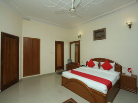 Flagship Hotel Basera