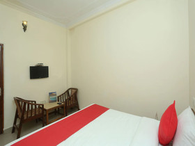 Flagship Hotel Basera