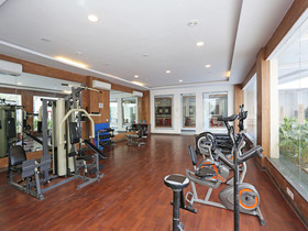 Capital O 13727 Hotel Aarogyam Suites