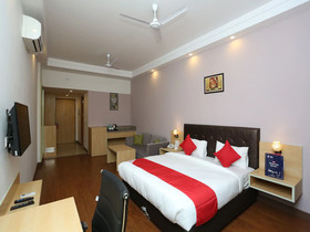 Capital O 13727 Hotel Aarogyam Suites