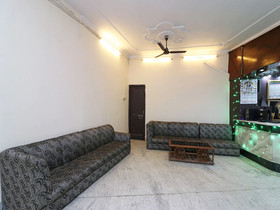 Hotel Anuradha Palace by OYO Rooms