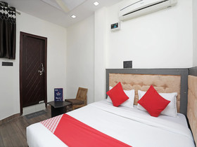 Hotel Divine Ganges by OYO Rooms